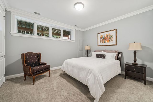 4740 N Hermitage Avenue, Chicago, IL 60640