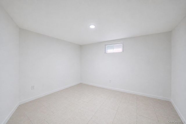 115 Wellington Street, Hempstead, NY 11550