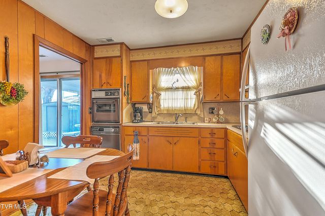 844 Fain Avenue, Kingsport, TN 37660