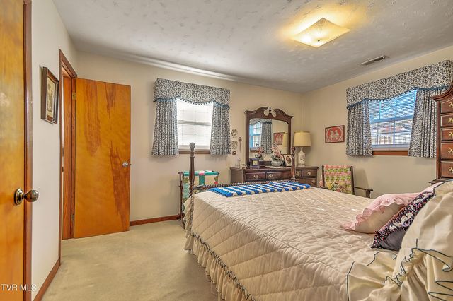 844 Fain Avenue, Kingsport, TN 37660