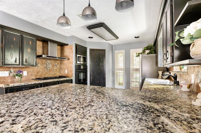 2202 Dristone Drive, Kingwood, TX 77339