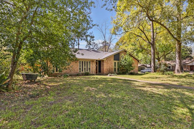 2202 Dristone Drive, Kingwood, TX 77339