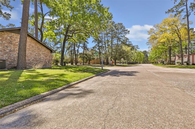 2202 Dristone Drive, Kingwood, TX 77339