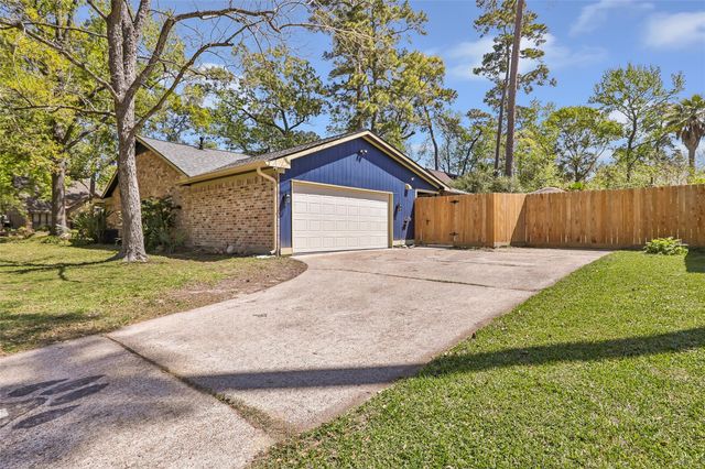 2202 Dristone Drive, Kingwood, TX 77339
