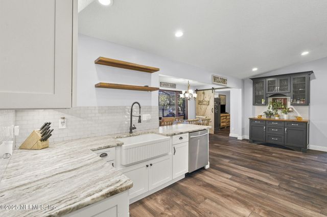 4299 HAWK HAVEN Road, Middleburg, FL 32068