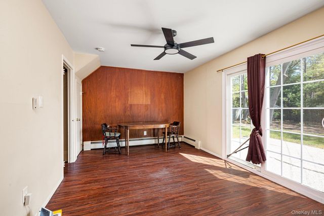 35 Spencer Lane, Stony Brook, NY 11790