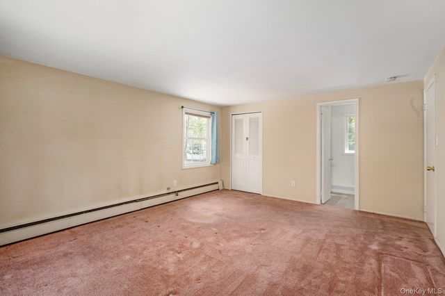 35 Spencer Lane, Stony Brook, NY 11790