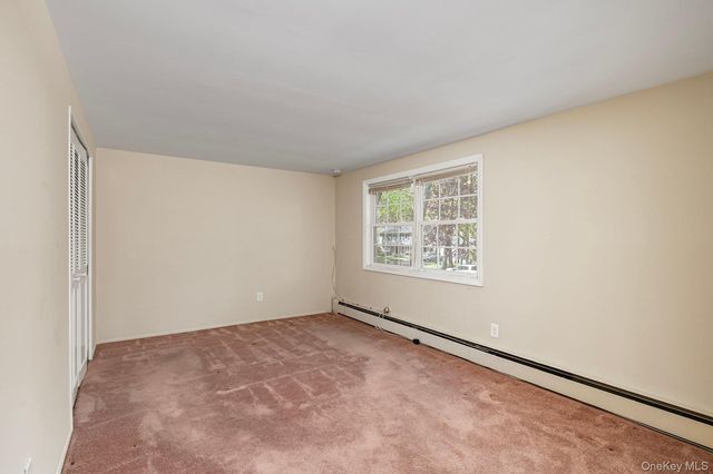 35 Spencer Lane, Stony Brook, NY 11790