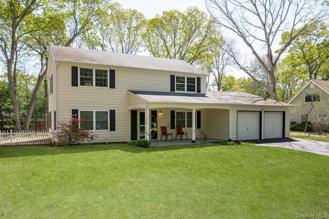 35 Spencer Lane, Stony Brook, NY 11790