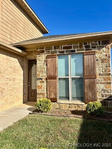 104 Tallgrass Street, Calera, OK 74730