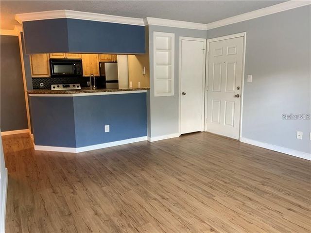 232 AFTON SQUARE 110, Altamonte Springs, FL 32714