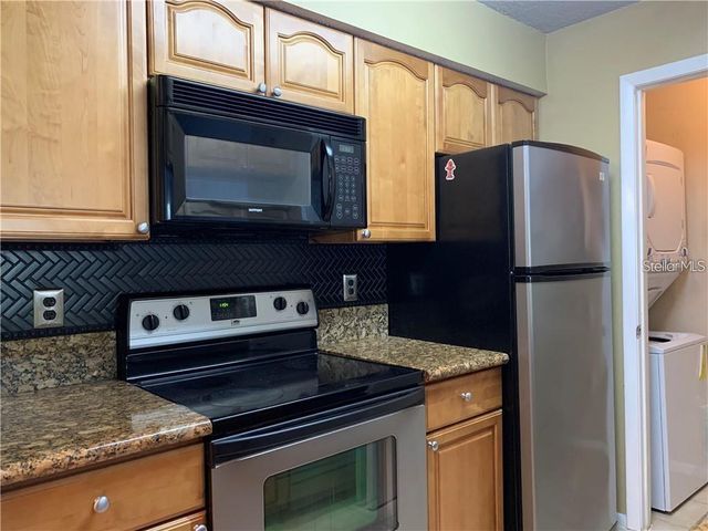 232 AFTON SQUARE 110, Altamonte Springs, FL 32714