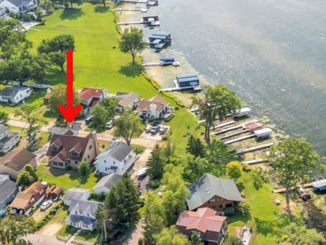 4130 Dutch Mill Lane, Delavan, WI 53115