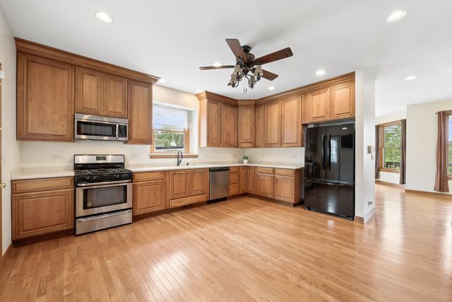 4130 Dutch Mill Lane, Delavan, WI 53115