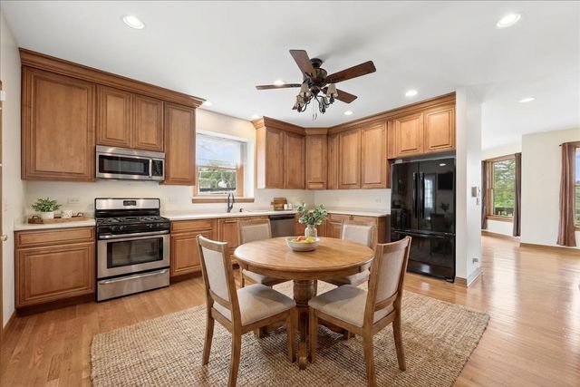 4130 Dutch Mill Lane, Delavan, WI 53115