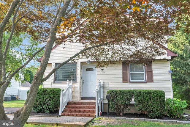 200 WILSON AVE, Hightstown, NJ 08520