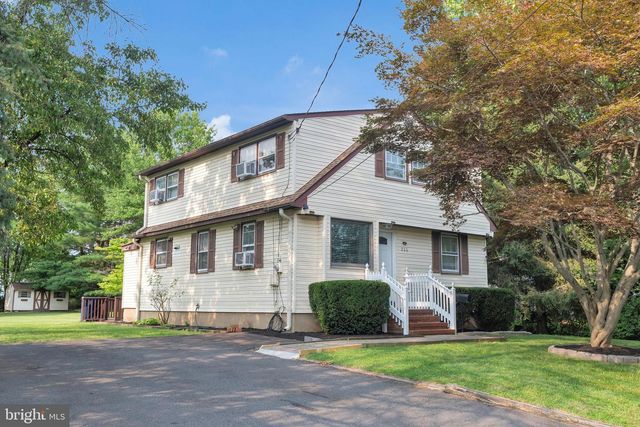 200 WILSON AVE, Hightstown, NJ 08520