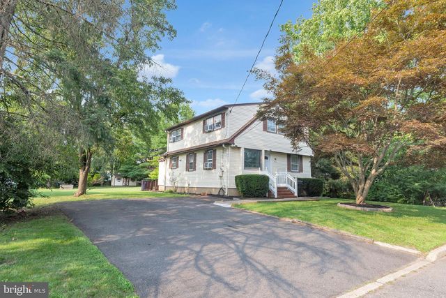 200 WILSON AVE, Hightstown, NJ 08520