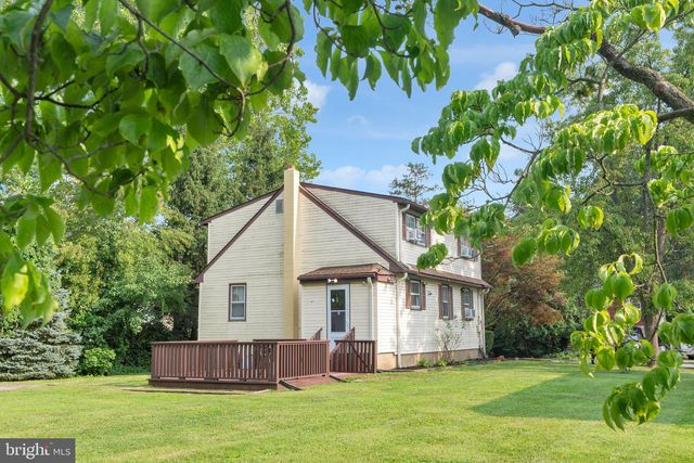 200 WILSON AVE, Hightstown, NJ 08520