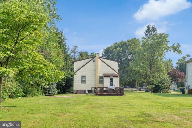 200 WILSON AVE, Hightstown, NJ 08520