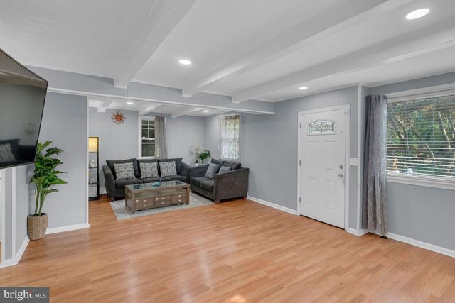 200 WILSON AVE, Hightstown, NJ 08520