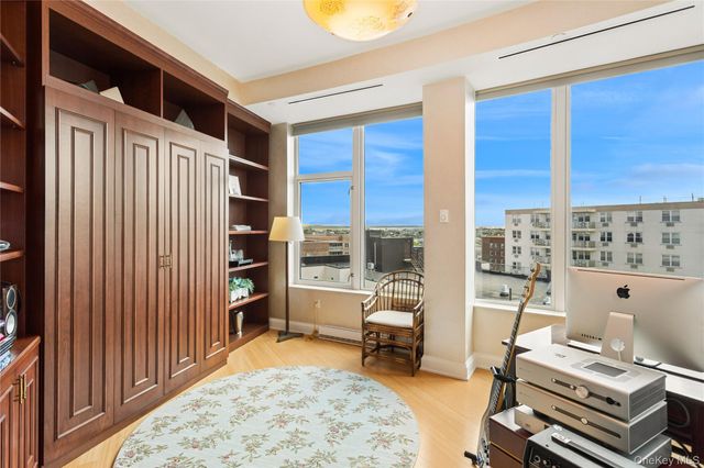 403 E Boardwalk 806, Long Beach, NY 11561