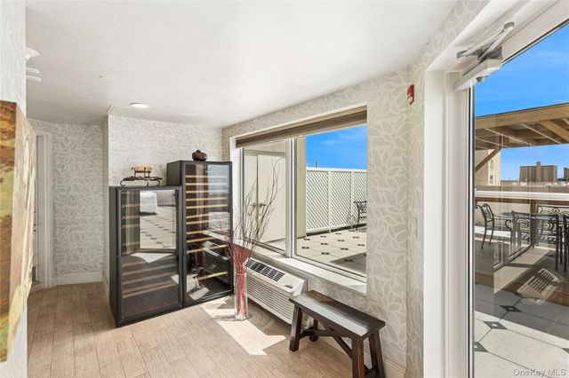 403 E Boardwalk 806, Long Beach, NY 11561