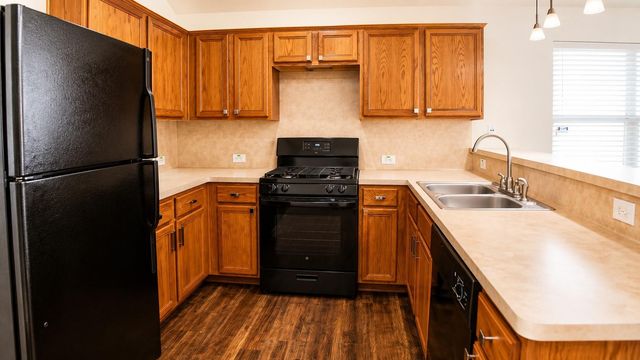 7543 Legacy Pines Drive, Cypress, TX 77433