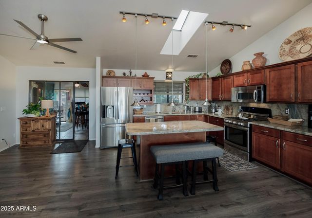 9295 E SHIRLEY Lane, Dewey, AZ 86327