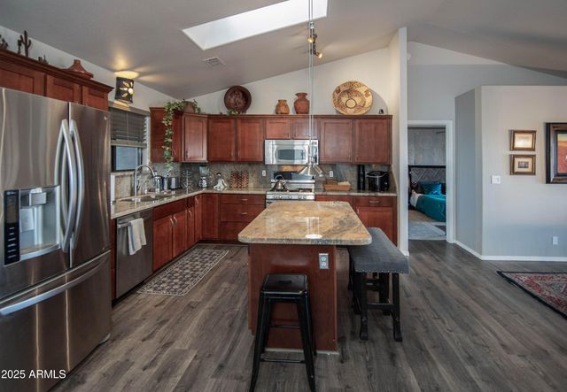 9295 E SHIRLEY Lane, Dewey, AZ 86327