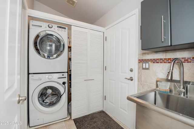 9295 E SHIRLEY Lane, Dewey, AZ 86327