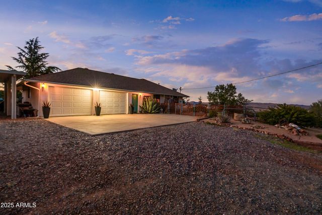 9295 E SHIRLEY Lane, Dewey, AZ 86327