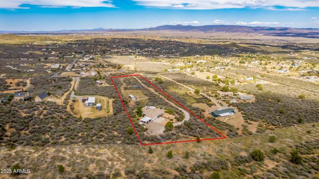 9295 E SHIRLEY Lane, Dewey, AZ 86327