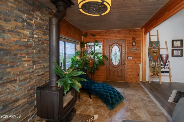 9295 E SHIRLEY Lane, Dewey, AZ 86327