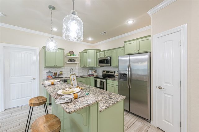 4456 W Wales Drive, Fayetteville, AR 72704