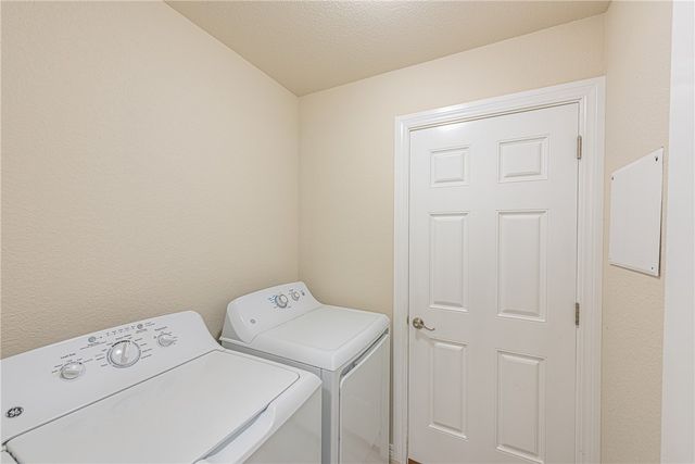 4456 W Wales Drive, Fayetteville, AR 72704