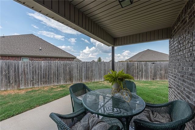 4456 W Wales Drive, Fayetteville, AR 72704