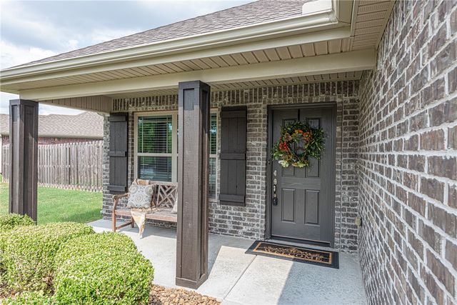 4456 W Wales Drive, Fayetteville, AR 72704
