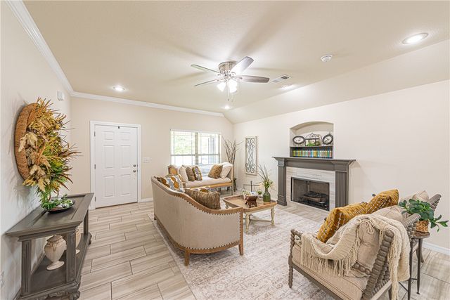 4456 W Wales Drive, Fayetteville, AR 72704