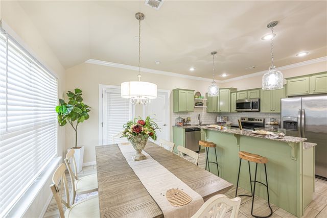 4456 W Wales Drive, Fayetteville, AR 72704