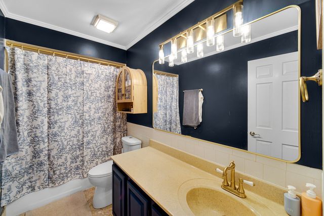 339 Getchell Avenue, Grayslake, IL 60030