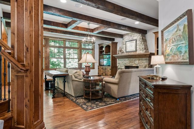 20650 Parkview Lane, Excelsior, MN 55331