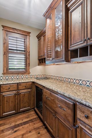 20650 Parkview Lane, Excelsior, MN 55331
