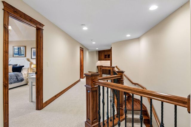 20650 Parkview Lane, Excelsior, MN 55331