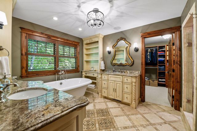 20650 Parkview Lane, Excelsior, MN 55331