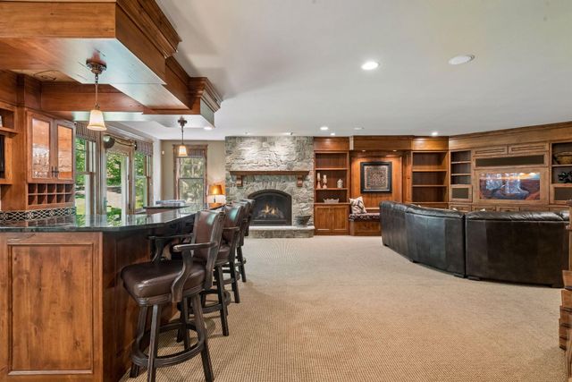 20650 Parkview Lane, Excelsior, MN 55331