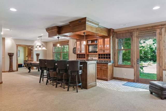 20650 Parkview Lane, Excelsior, MN 55331