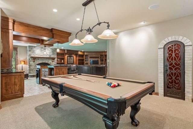 20650 Parkview Lane, Excelsior, MN 55331