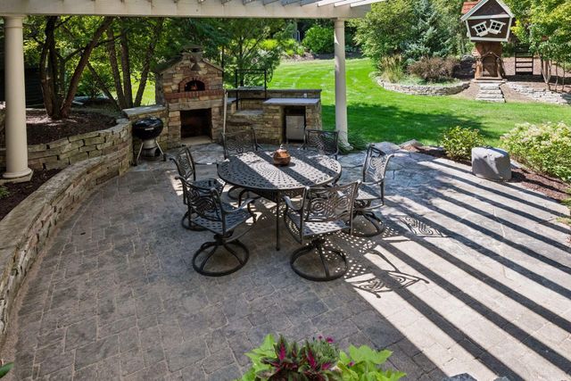 20650 Parkview Lane, Excelsior, MN 55331
