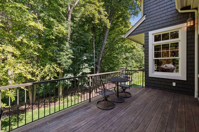 20650 Parkview Lane, Excelsior, MN 55331